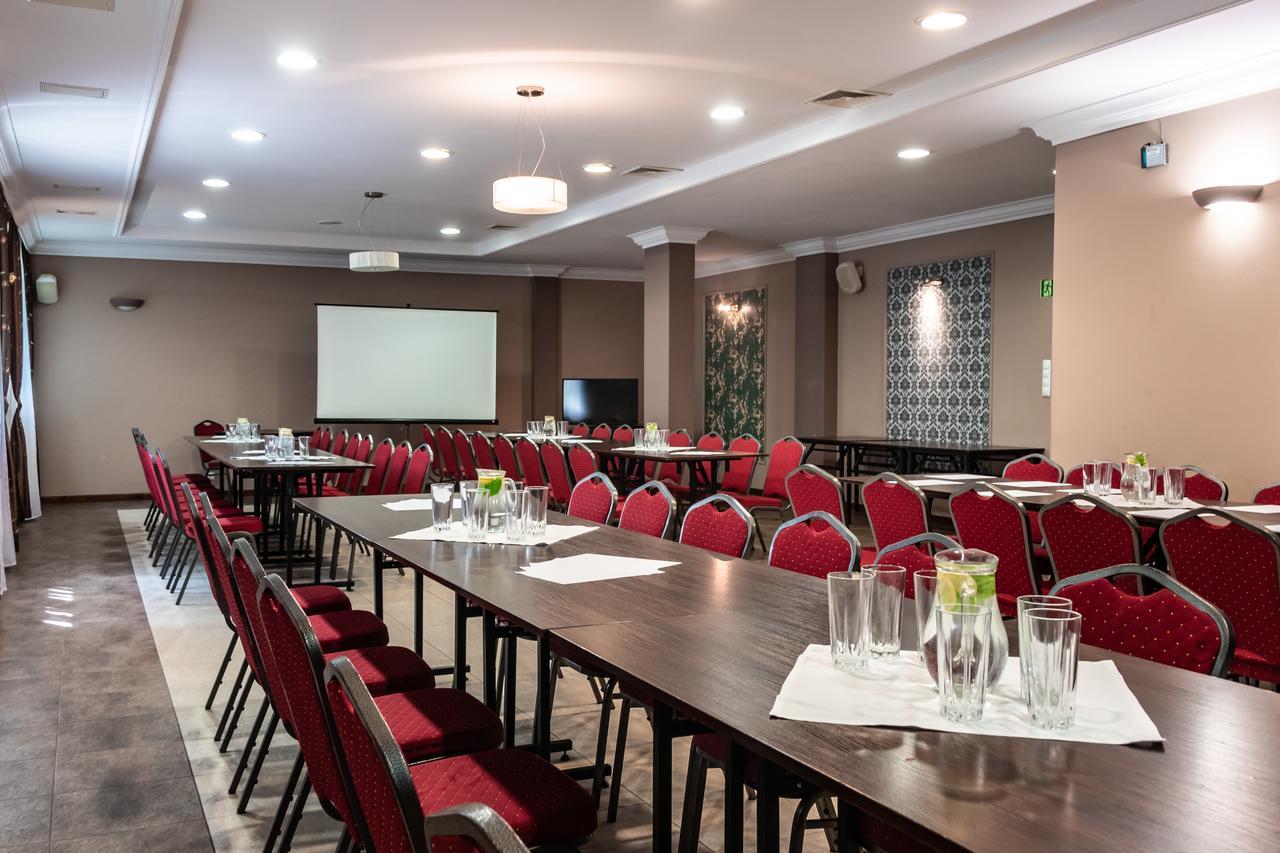 Prima Aparthotel Puławy Екстериор снимка